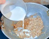 A picture of step 4 of Walnut Halwa.