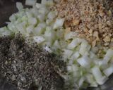 Foto del paso 1 de la receta: Mast o jiar pepino con yogur (cocina persa)