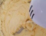 A picture of step 2 of Nescafe Mocha Layer Cake.