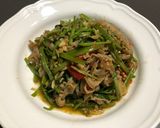 （台灣國產帶皮羊肉）沙茶羊肉炒空心菜（購自悠活農村）的食譜步驟4照片