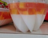 Foto langkah ke 4 dari resep Puding Kelapa Muda Lapis Mangga.