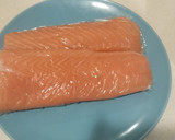 Foto del paso 3 de la receta: Salmón marinado en bol de arroz (Chirashi)