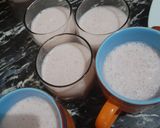 A picture of step 6 of Banana Strawberry milk Delight.