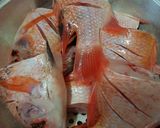 Foto langkah ke 1 dari resep Ikan nila bumbung kuning tahan lama.