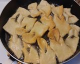 A picture of step 7 of Roll Kuchen.