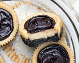 A picture of step 9 of Mini Baileys Oreo Cheesecakes.