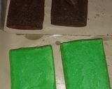 Foto langkah ke 4 dari resep Bolu lapis kukus.