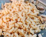 รูปขั้นตอนการทำที่ 3 ของ 🍝ผัดมักกะโรนีไก่ซอสยากิโซบะ