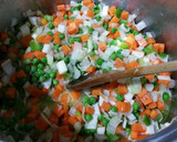 Foto del paso 1 de la receta: Guiso de Salchichas, Papas y Verduritas