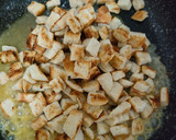 Foto langkah ke 2 dari resep Caramel Croutons.