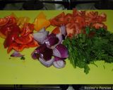 A picture of step 4 of Pizza with minced beef and egg.