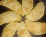 A picture of step 7 of Gujiya (Nariyalwali).