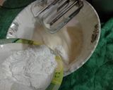 A picture of step 3 of Chocolate dripping cake.