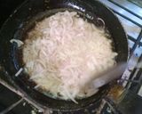 A picture of step 1 of Chicken veg macroni roll.