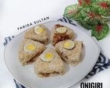 Foto langkah ke 5 dari resep Onigiri Nasi Uduk.