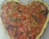 Une image de l'étape 5 de Tarte au lardon, fromage et aux légumes.