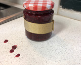 Foto del paso 3 de la receta: Salsa para carnes: Mermelada de frambuesas