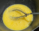 Foto del paso 1 de la receta: Budín salado con gustos (panceta- queso- aceitunas)