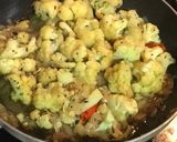 A picture of step 4 of Phulkopi Posto: Cauliflower in the Khus Khus Gravy.