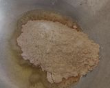 A picture of step 1 of Atta ka halwa.