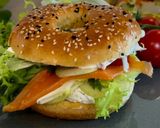 Une image de l'étape 4 de Bagel nordique à la crème de Philadelphia.
