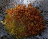 Foto langkah ke 4 dari resep Bitterballen Kentang (isi sisa ayam opor).
