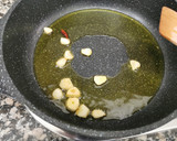 Foto del paso 2 de la receta: Calamars amb salsa americana i ametlles