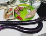 Foto langkah ke 1 dari resep Tumis Terong Tahu Pedas.