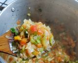 Foto del paso 2 de la receta: Guiso de patas de pollo con arroz integral. Súper sano