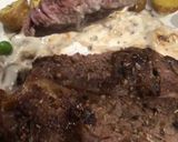 Foto langkah ke 3 dari resep Homemade Sirloin Steak with Baby Potato & Mushroom Sauce.