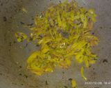 कूरथी की दाल आलू की भुजिया (kurthi ki dal aloo ki bhujiya recipe in Hindi) रेसिपी चरण 8 फोटो