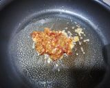 Foto del paso 2 de la receta: Granola de frutos secos y coco con dátiles, hecha en sartén