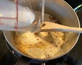 Une image de l'étape 3 de Truite, embeurrée de chou, riz et sauce safranée au vin blanc.