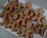 Foto del paso 5 de la receta: Galletitas de jengibre navideñas