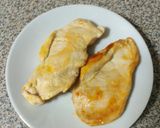 Foto del paso 1 de la receta Ensalada de cogollos, pollo y cangrejo con salsa César