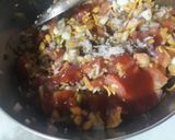 A picture of step 2 of Mumbayia bhel.