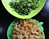 Foto langkah ke 1 dari resep Kikil Tumis Cabe Ijo.