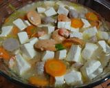 Foto langkah ke 5 dari resep Sup Tahu Campur.