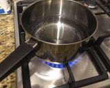 A picture of step 1 of Homemade miso soup 🍄.