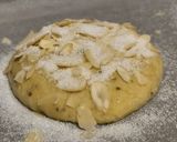 Foto del paso 1 de la receta Pan de aceite con almendras
