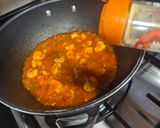 A picture of step 4 of Spicy Prawn Pasta.
