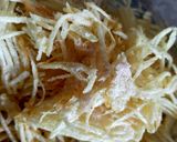 A picture of step 3 of Potato Lachha.