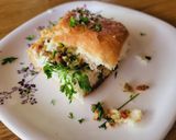 A picture of step 4 of Masala pav.