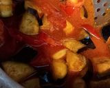 A picture of step 2 of Baingan Aloo Mix.