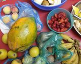 A picture of step 1 of Healthy Fruit Chaat.