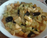 Foto del paso 3 de la receta: Tortilla de berenjenas, calabacín, patatas y cebolla