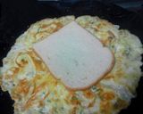 A picture of step 2 of Bread Stuffed Omlette.