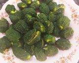 ભરેલા કારેલા-જુવાર રોટલો :::(Bharela Karela recipe in Gujarati) રેસીપી સ્ટેપ1ફોટો