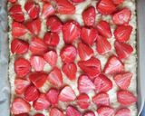 Drożdżowe z truskawkami🍓🍓🍓 krok przepisu 3 zdjęcie