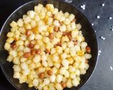 कुरकुरीत नायलॉन साबुदाणा चिवडा (उपवास special) (kurkurit nylon sabudana chivda recipe in marathi) रेसिपी स्टेप 4 फोटो 